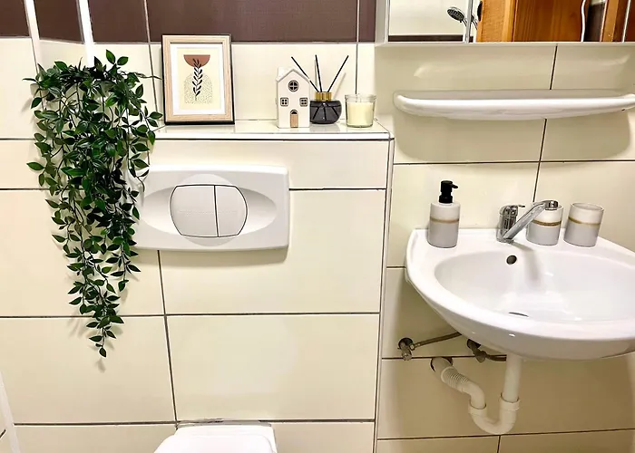 Moderne 2 Zimmerwohnung, Naehe Aachen- Niederlande- Belgien *